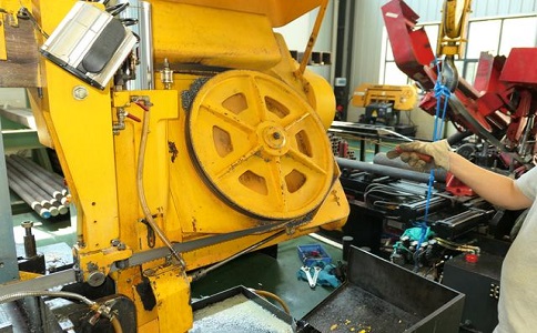 如何解决兴仁卧式金属带锯床切削时出现的断带现象？